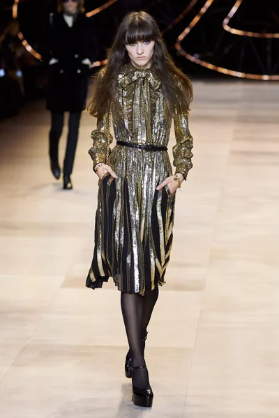 Look 7